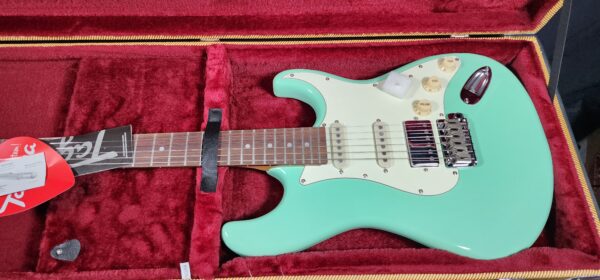 Tagima T-640 / Hard Case Combo - Image 7